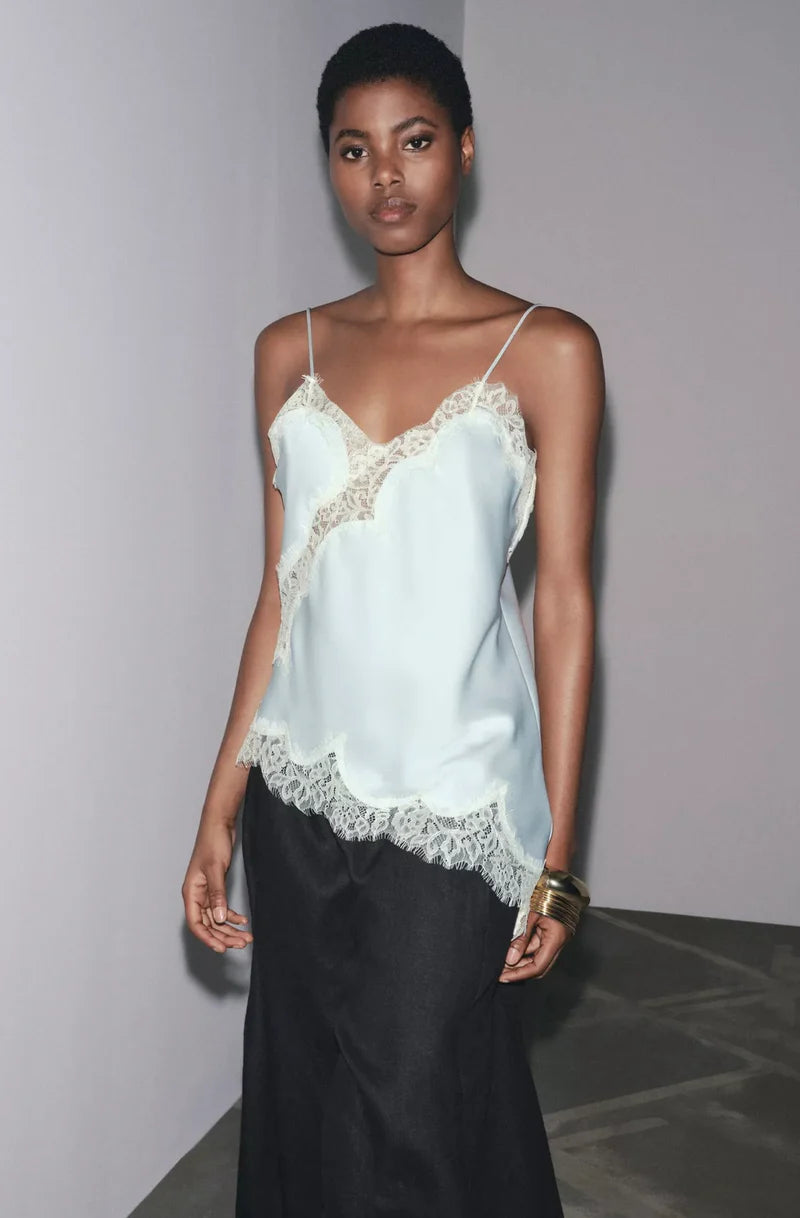 Regata Acetinada Assimétrica Renda